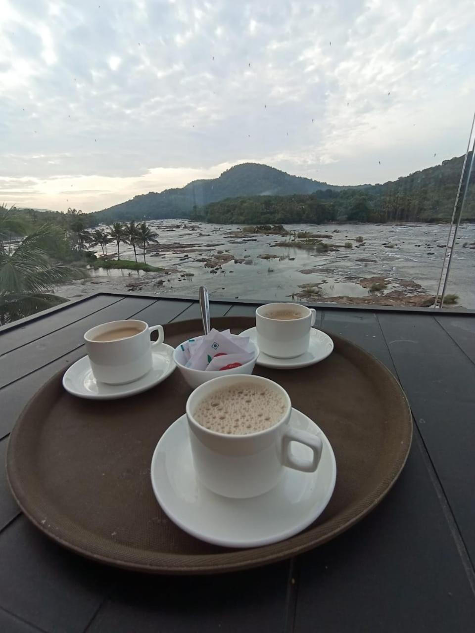 The Anchorage Athirapilly Resort Athirappilly Bagian luar foto