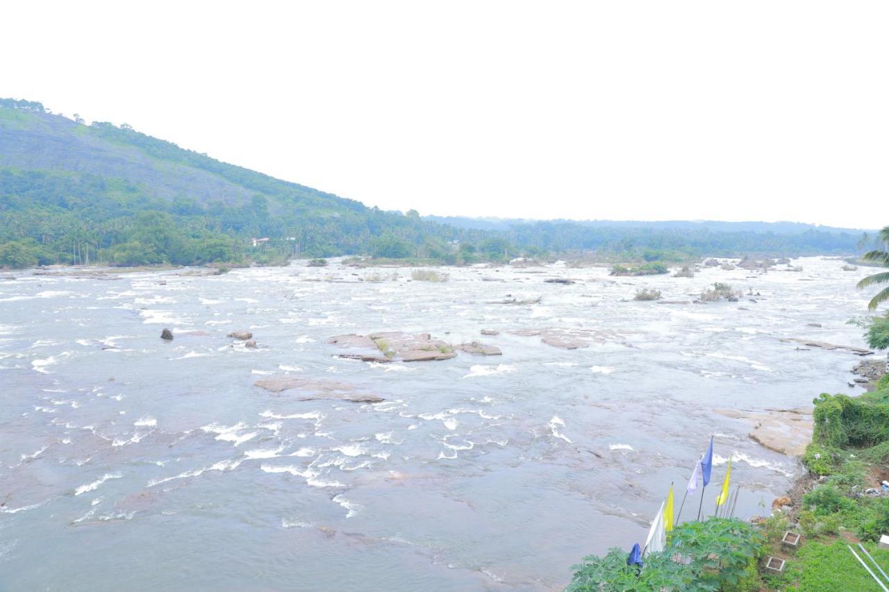 The Anchorage Athirapilly Resort Athirappilly Bagian luar foto